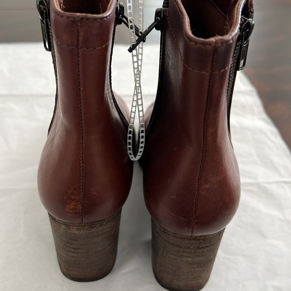 Frye Addie Double Zip Leather Booties - Picture 12 of 16